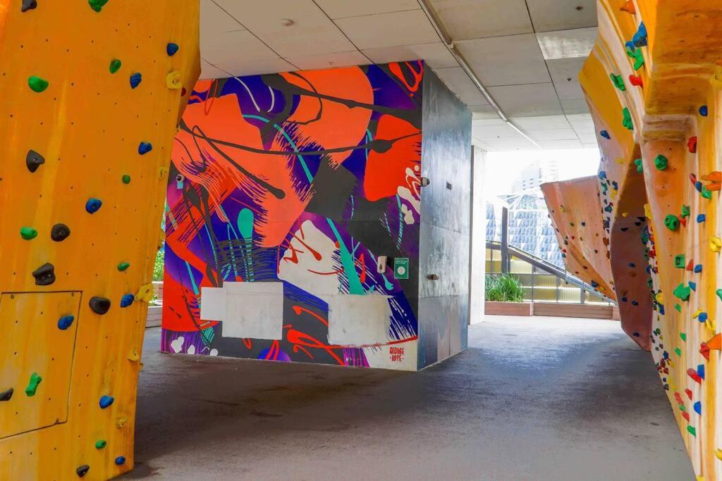 Best location in the CBD; pool, gym, rockclimbing +7 other amenities