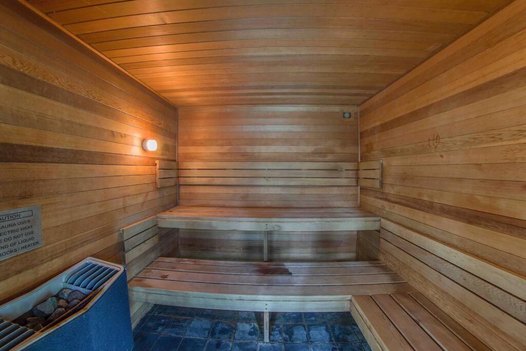 Best location in the CBD; pool, gym, rockclimbing +7 other amenities
