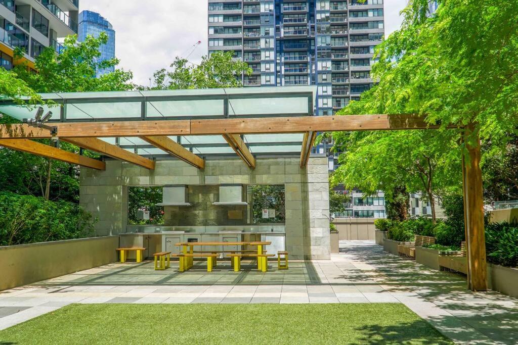 Best location in the CBD; pool, gym, rockclimbing +7 other amenities