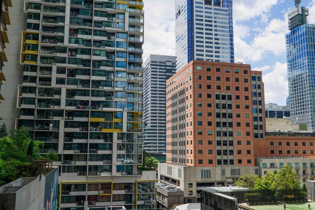 Best location in the CBD; pool, gym, rockclimbing +7 other amenities