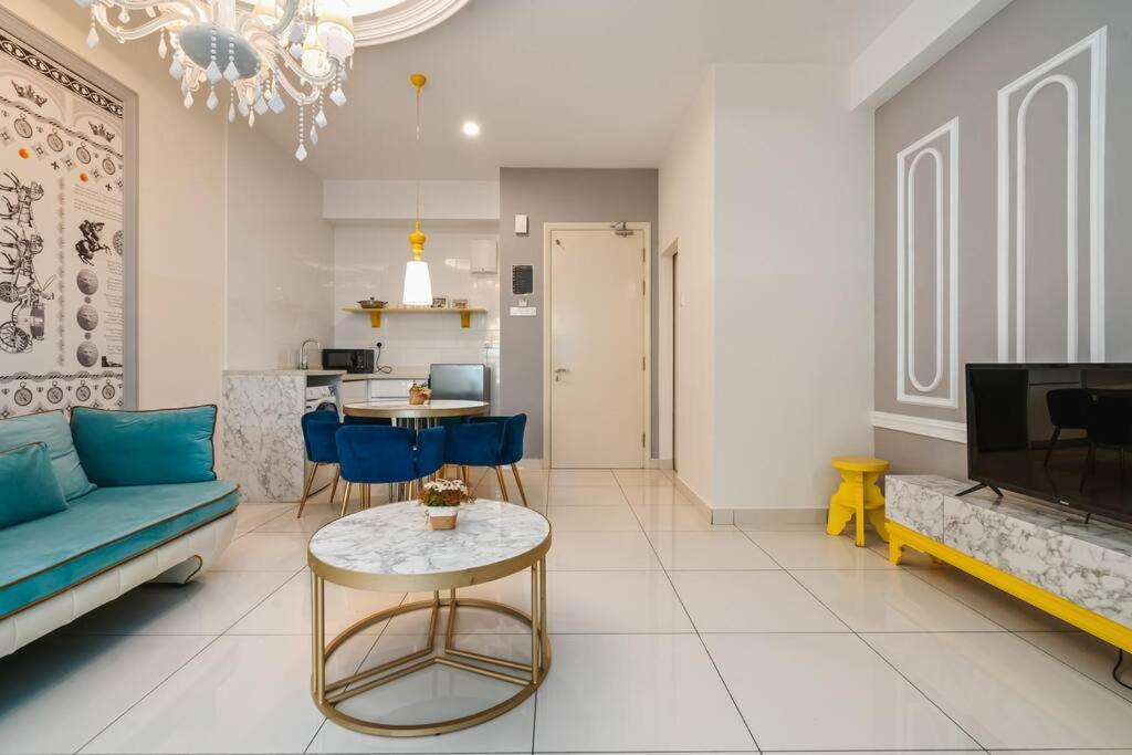 Arte Mont Kiara-Netflix-Luxury-3pax