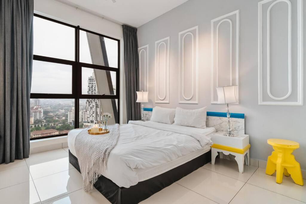 Arte Mont Kiara-Netflix-Luxury-3pax