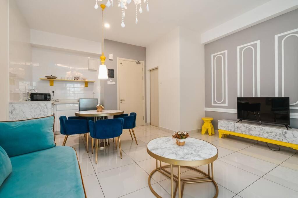 Arte Mont Kiara-Netflix-Luxury-3pax