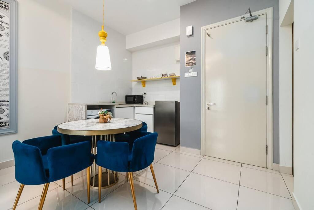Arte Mont Kiara-Netflix-Luxury-3pax