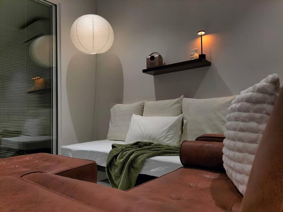 Quill Residence by Cozy Simple Stay