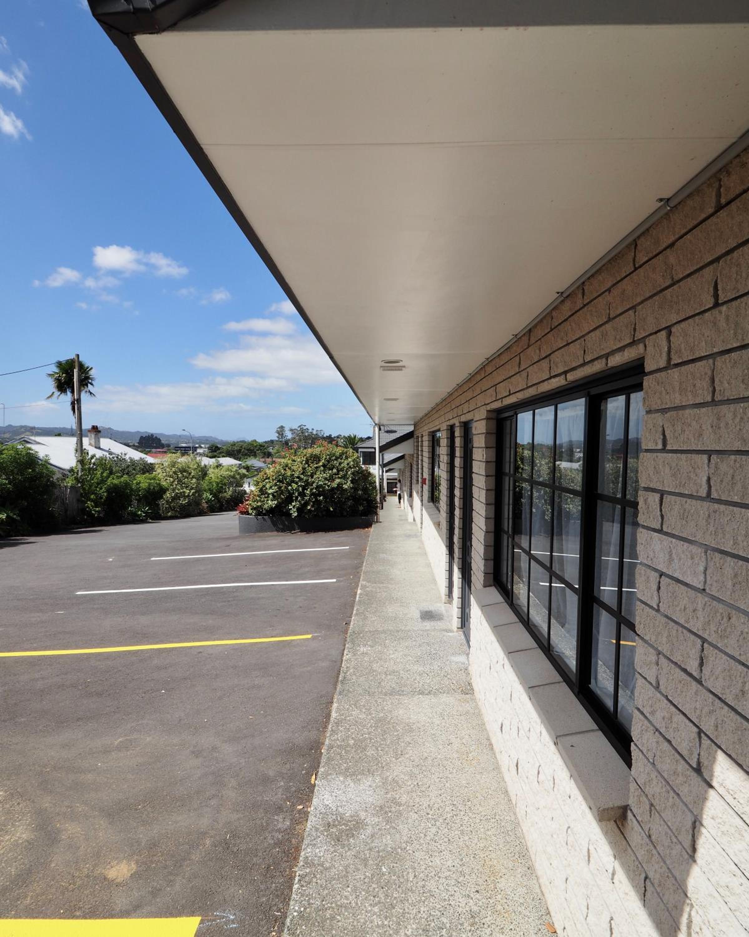 BK's Pohutukawa Lodge
