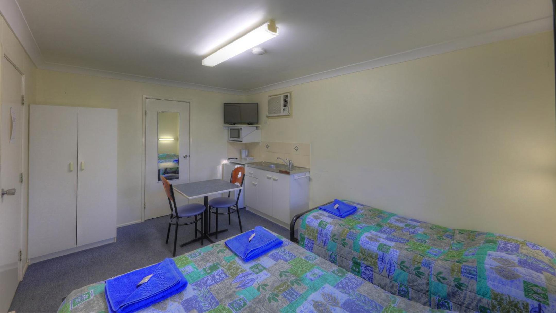 Barcaldine Caravan Park