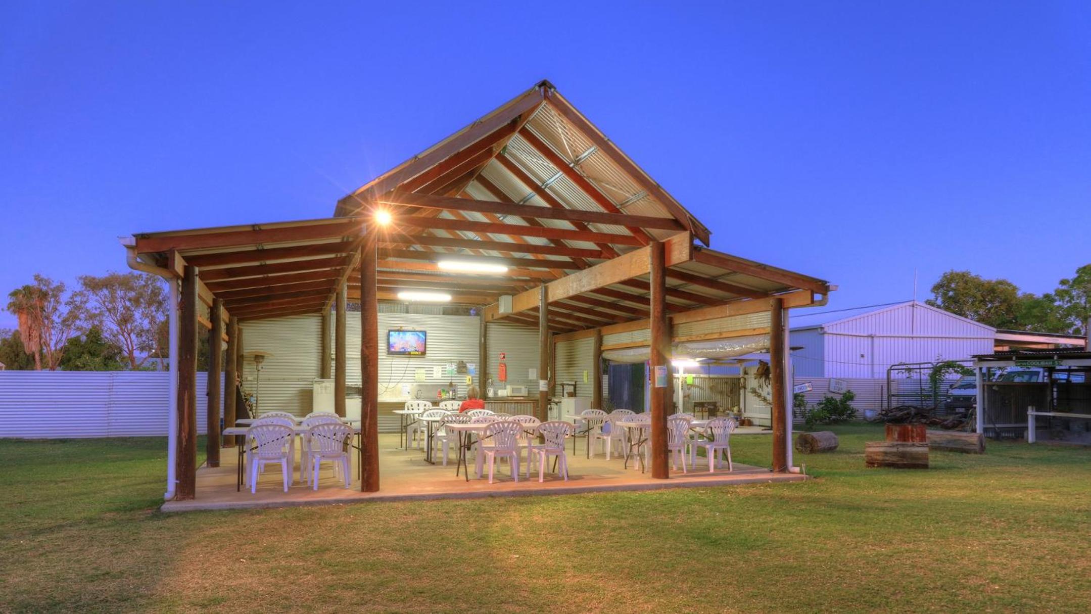 Barcaldine Caravan Park