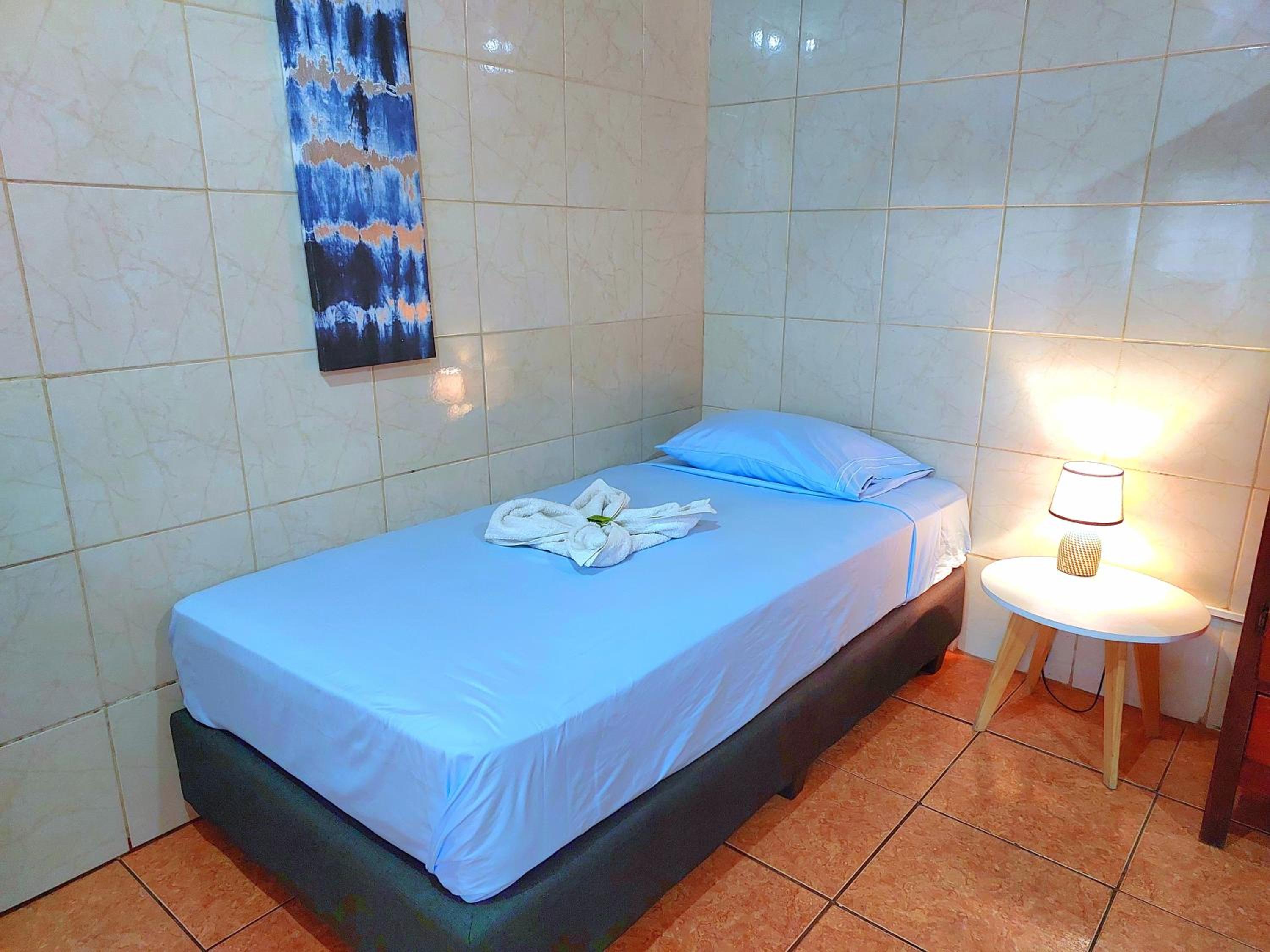 Hostel del Pacífico Habitación con baño privado y aire acondicionado