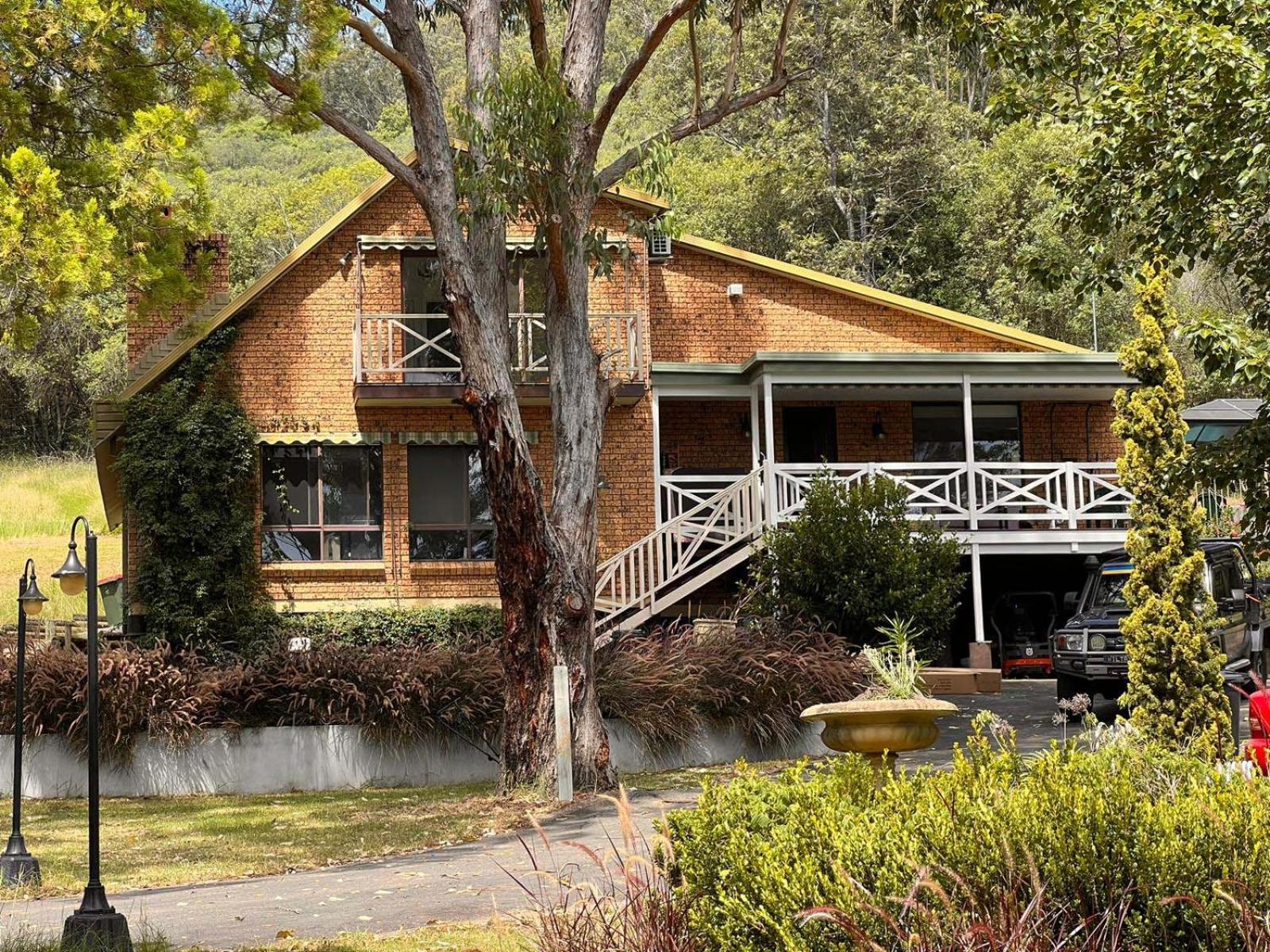 Mount Hunter Manor