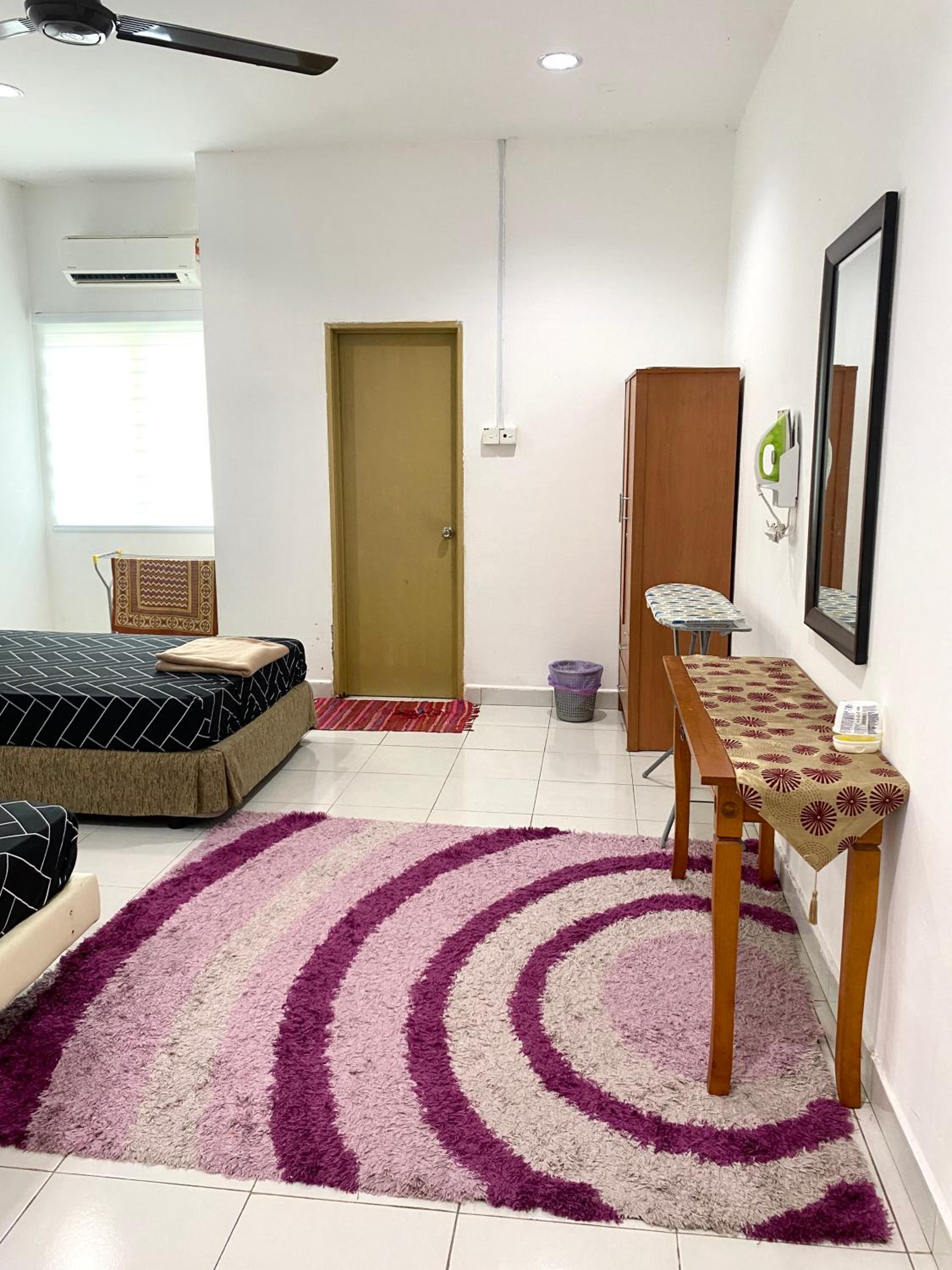 Near Beach and Airport - Ivana Homestay Unit A1 photo 2