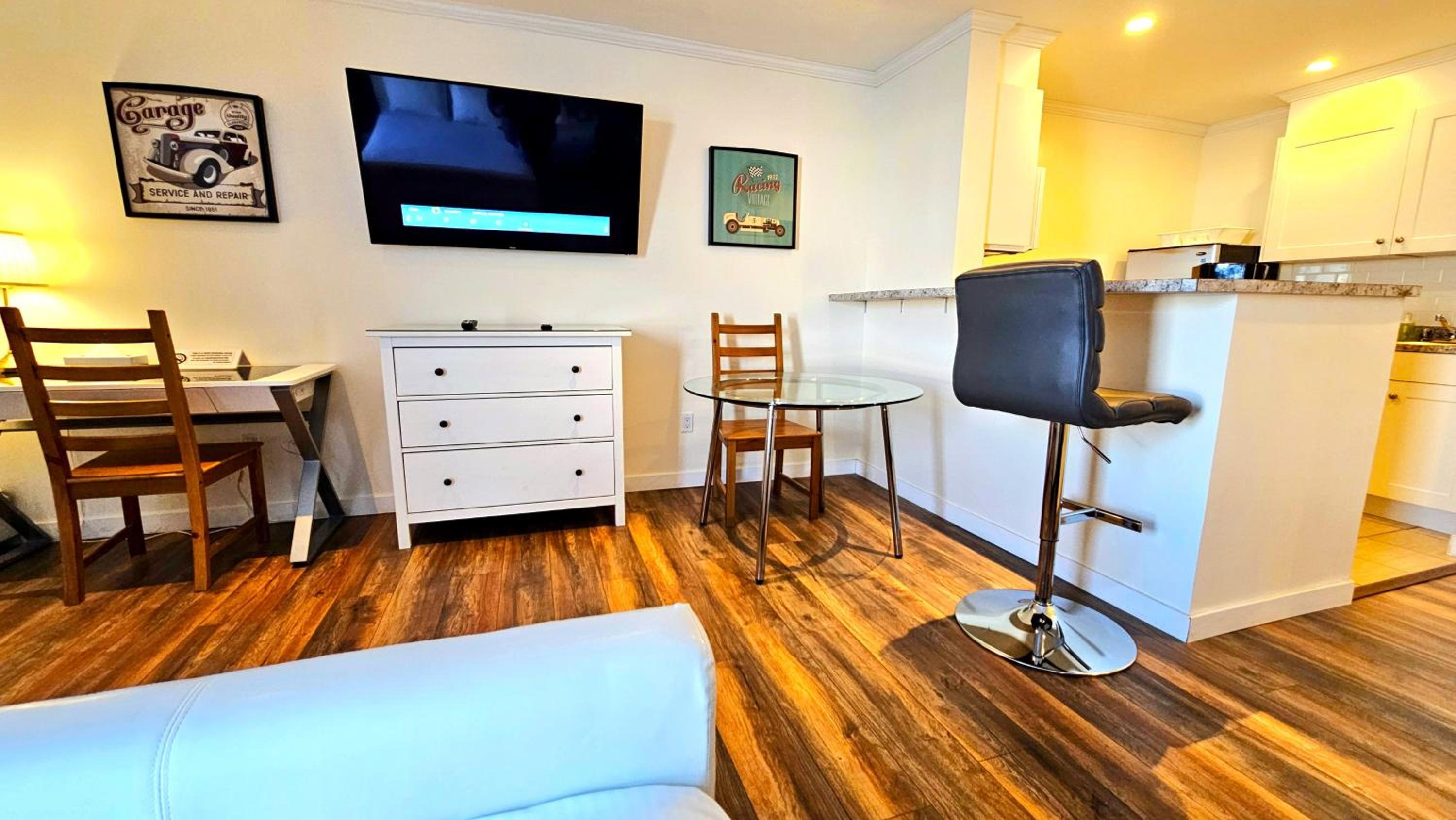 Cloud 9 Inn