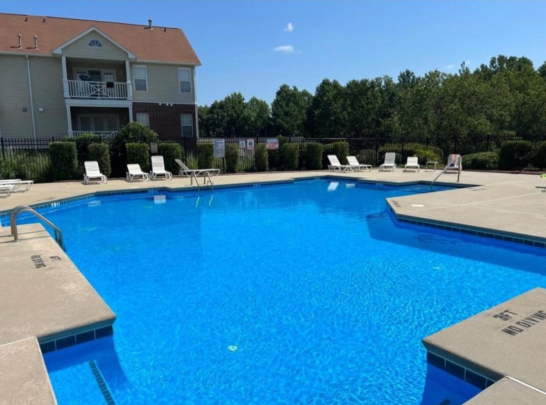 Haven Away From Home Ideal For Long Term Stays view 3