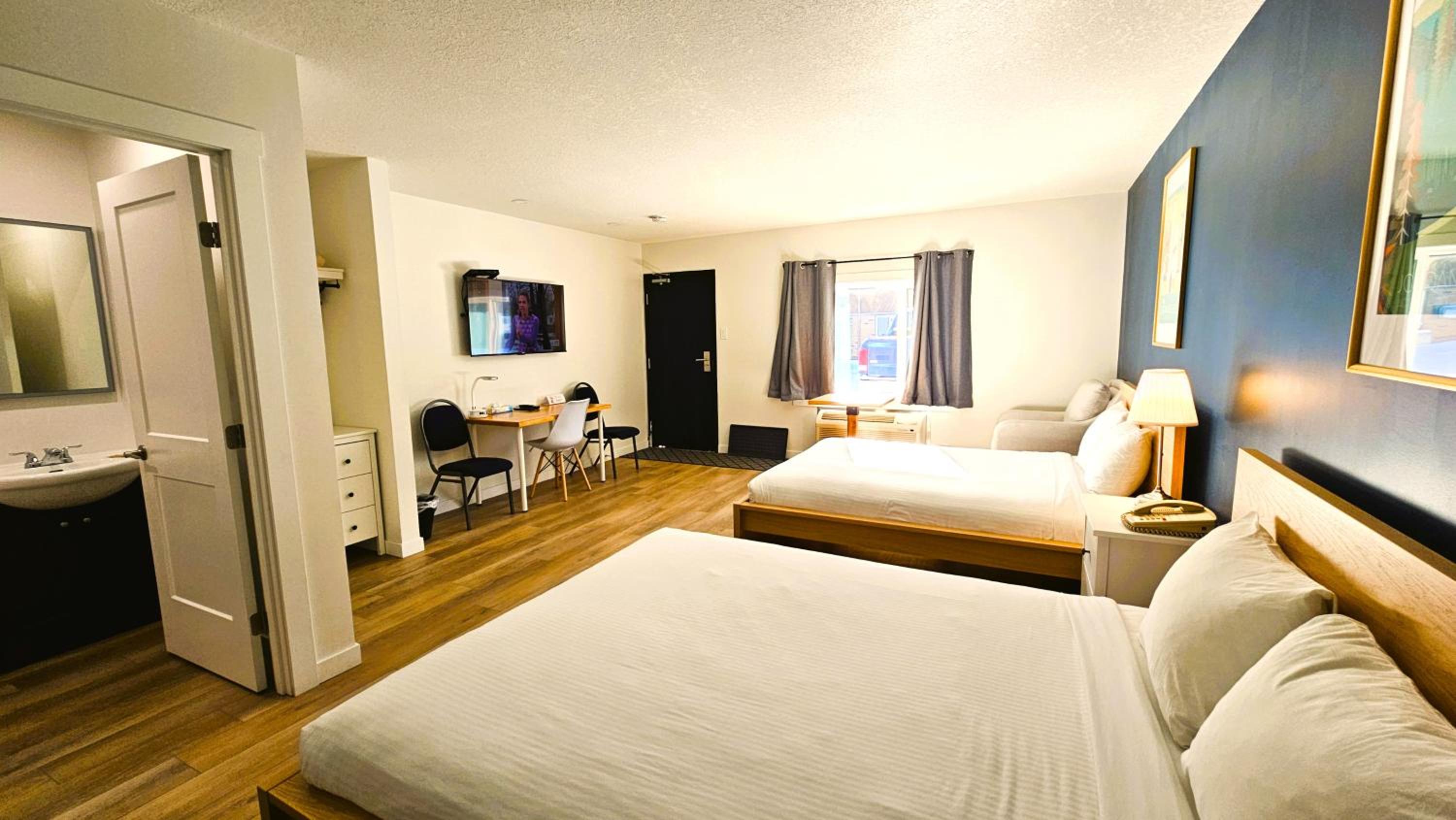 Cloud 9 Inn