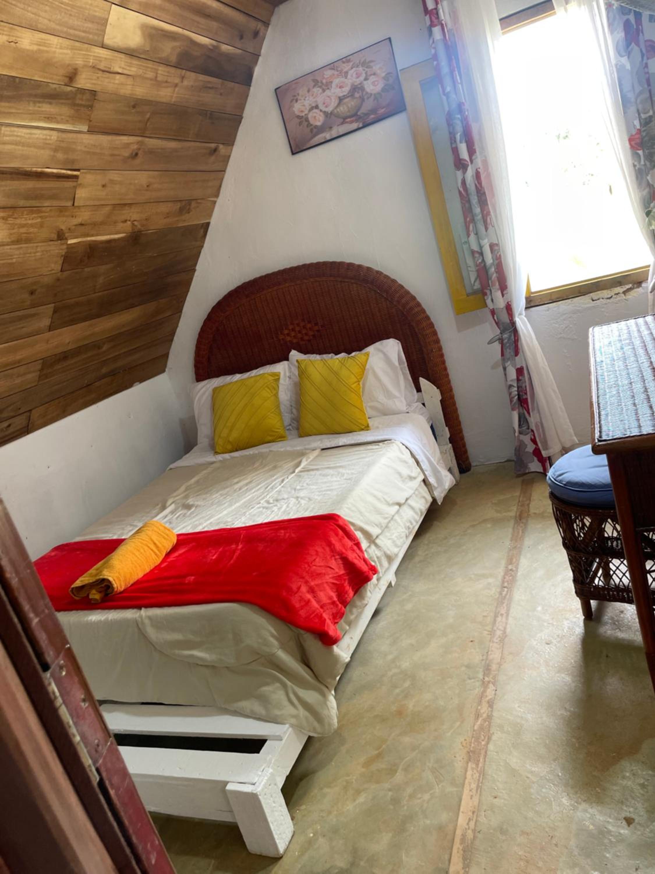 Dreamvilles Ecovillage Eco Villas with Jacuzzi near Beaches