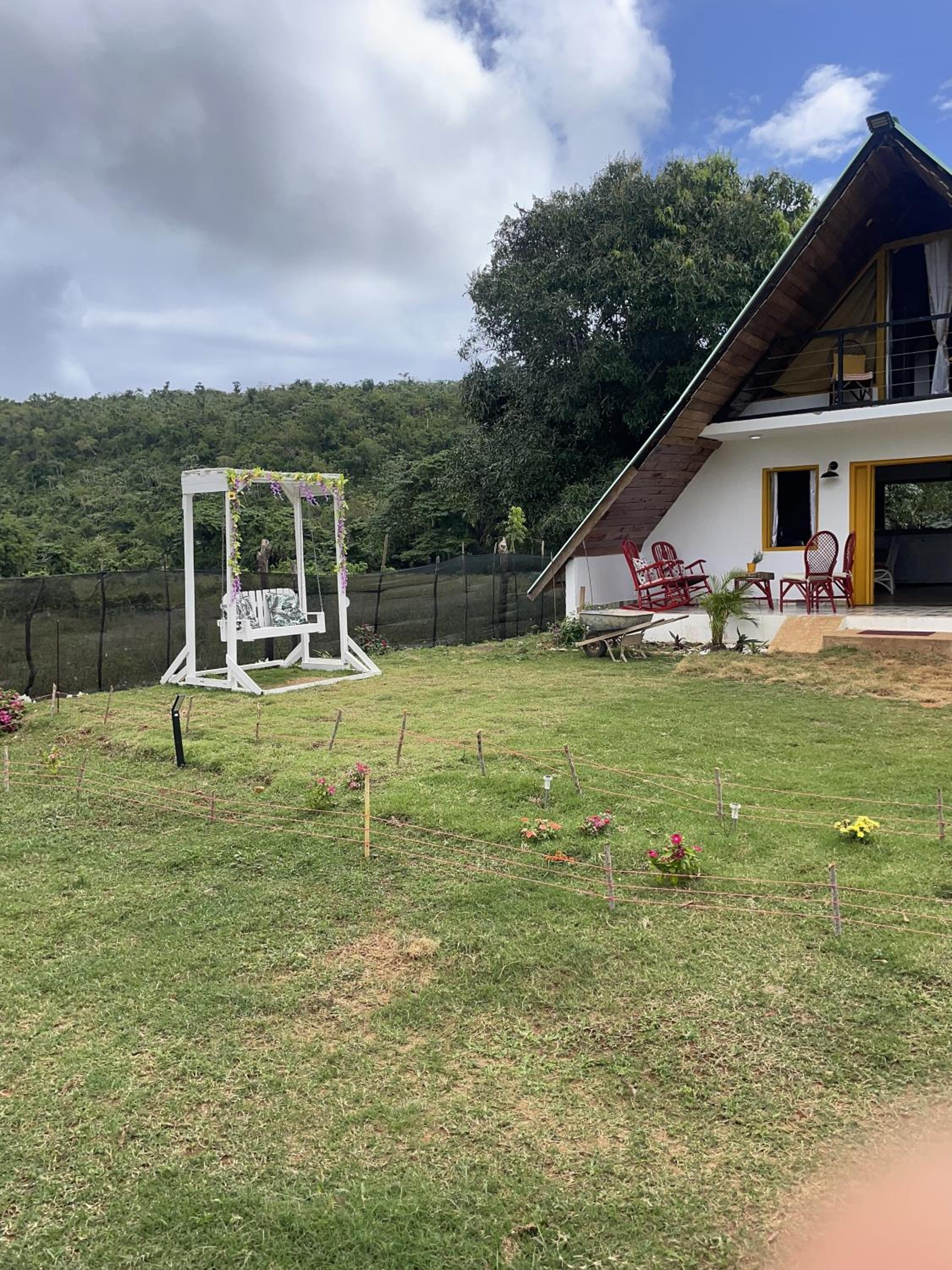 Dreamvilles Ecovillage Eco Villas with Jacuzzi near Beaches