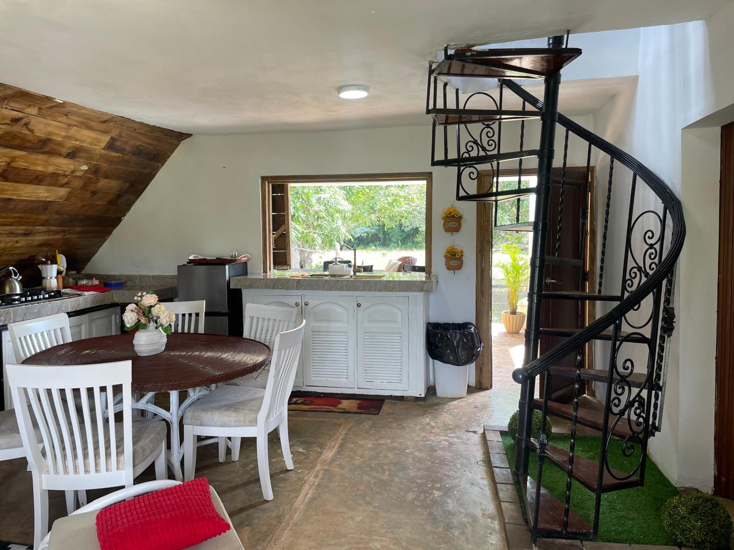 Dreamvilles Ecovillage Eco Villas with Jacuzzi near Beaches