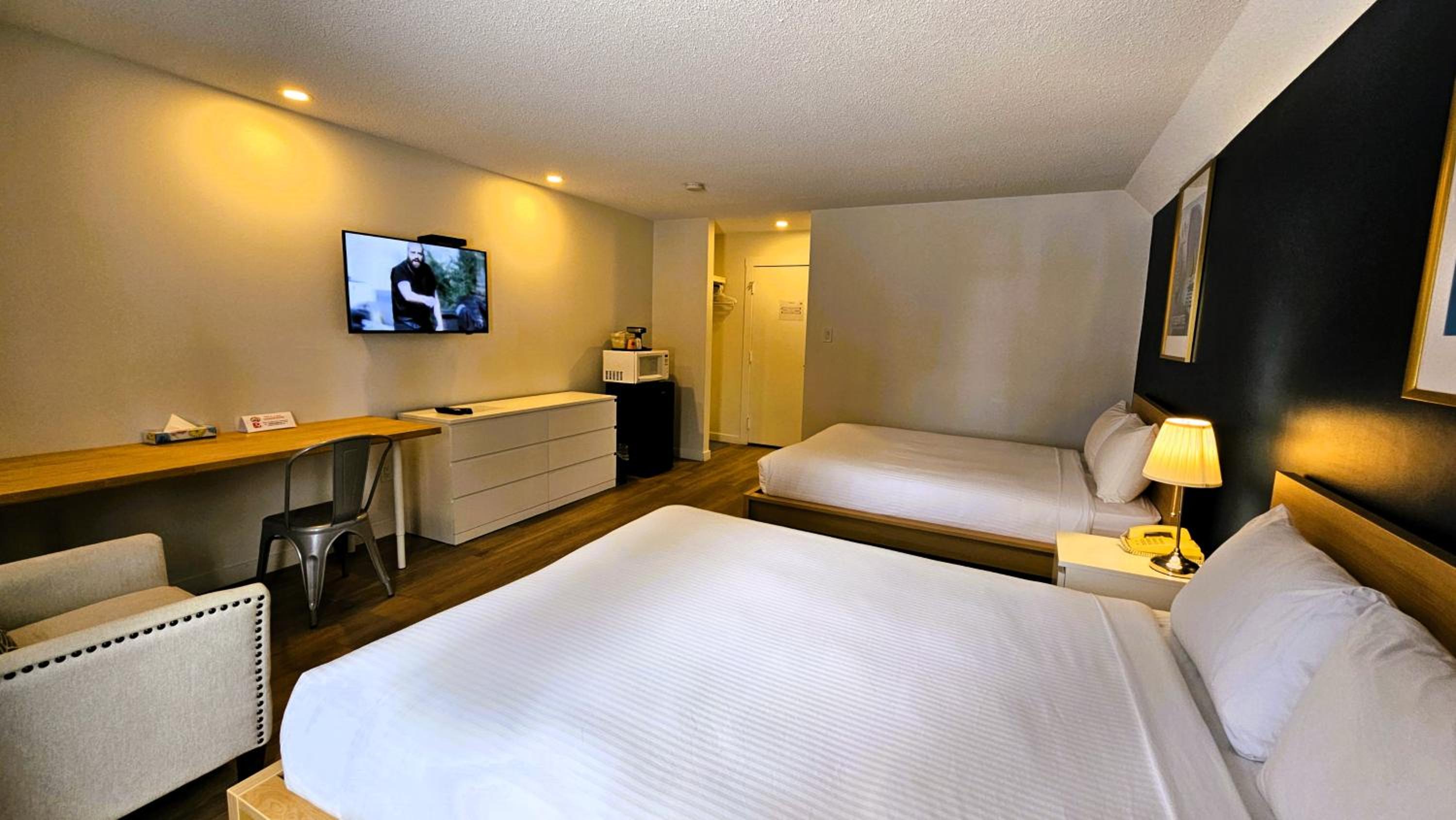 Cloud 9 Inn