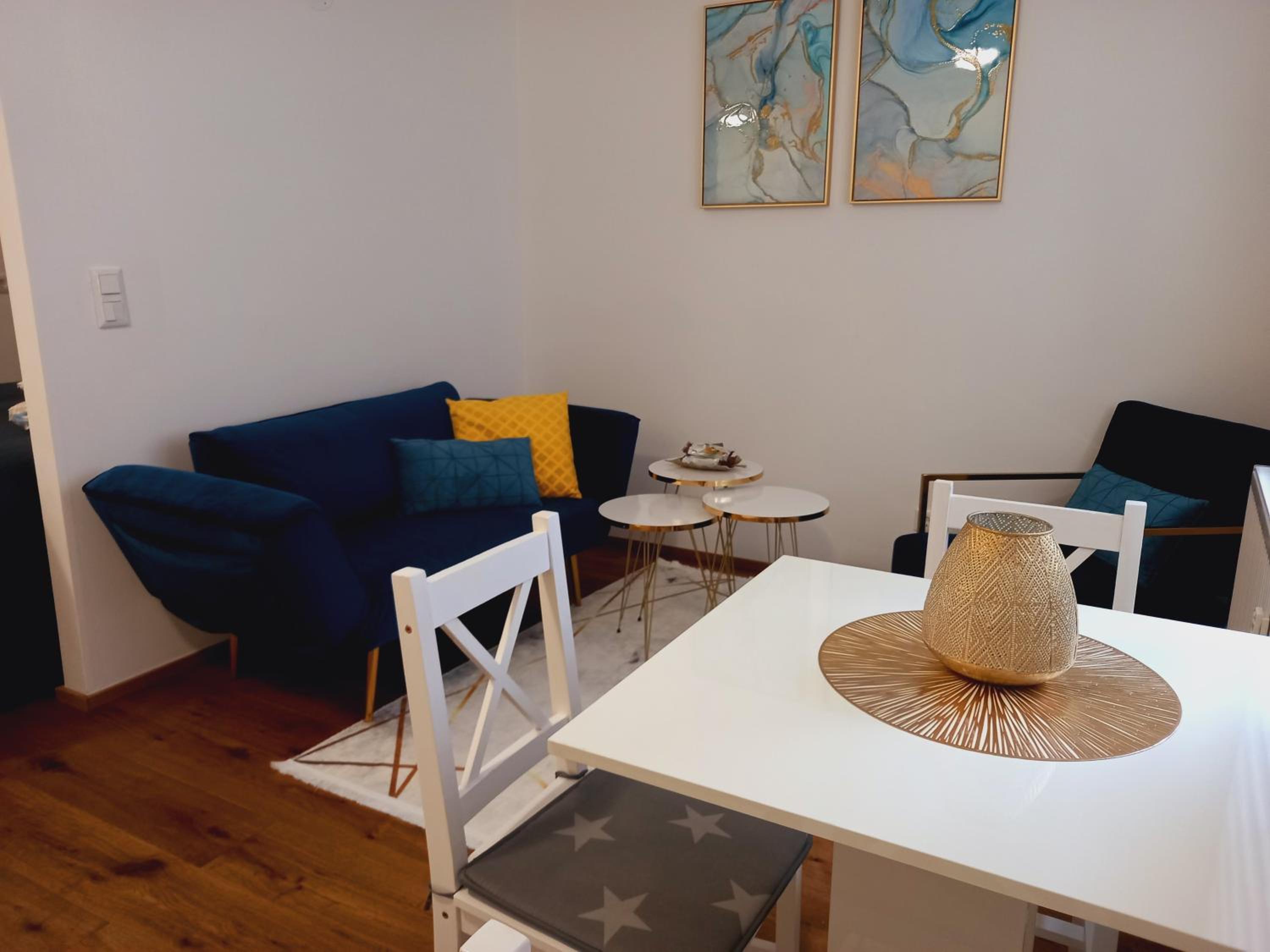 Lauro Apartment