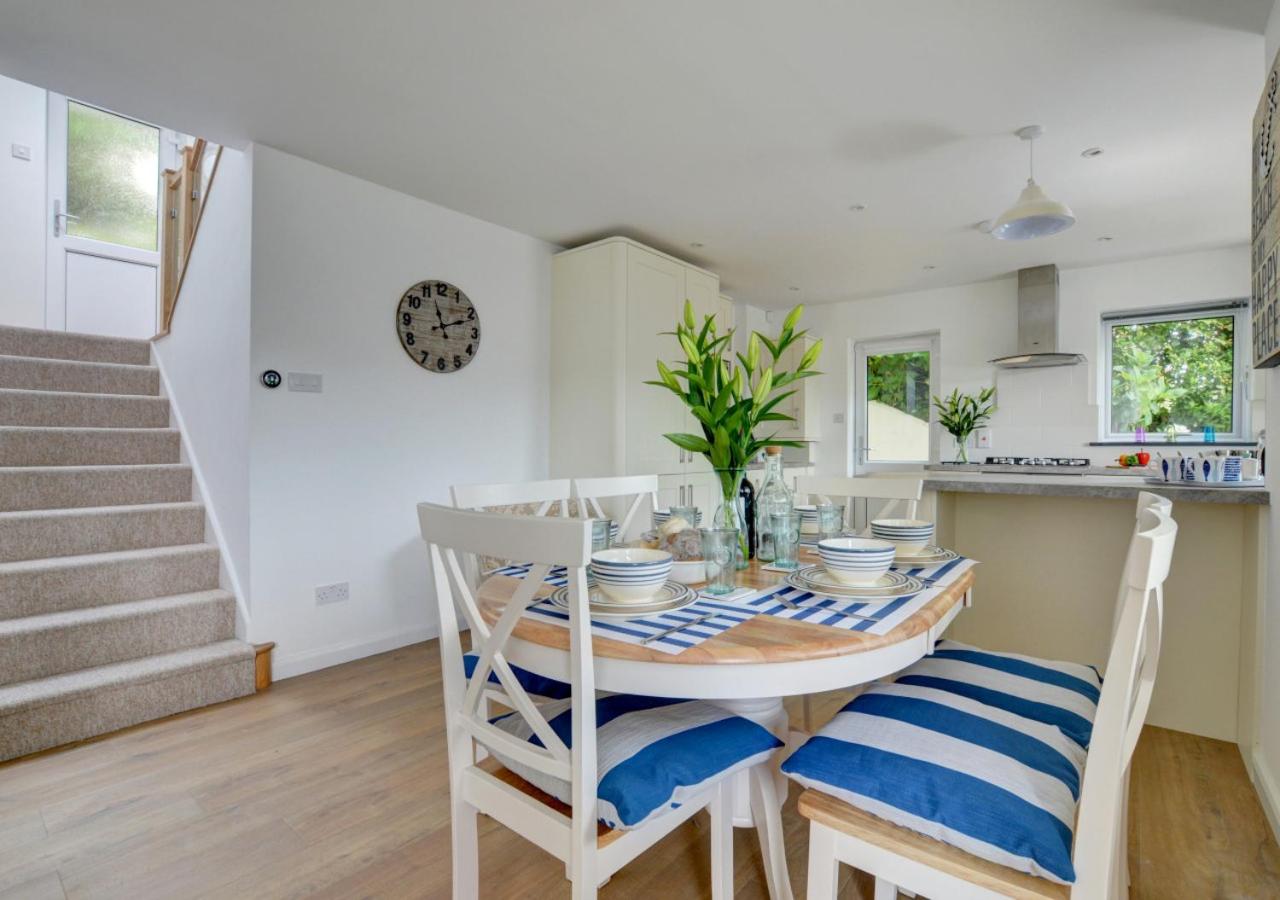 4 Bed in Ilfracombe oc-autumn