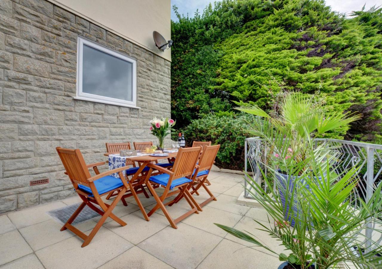 4 Bed in Ilfracombe oc-autumn