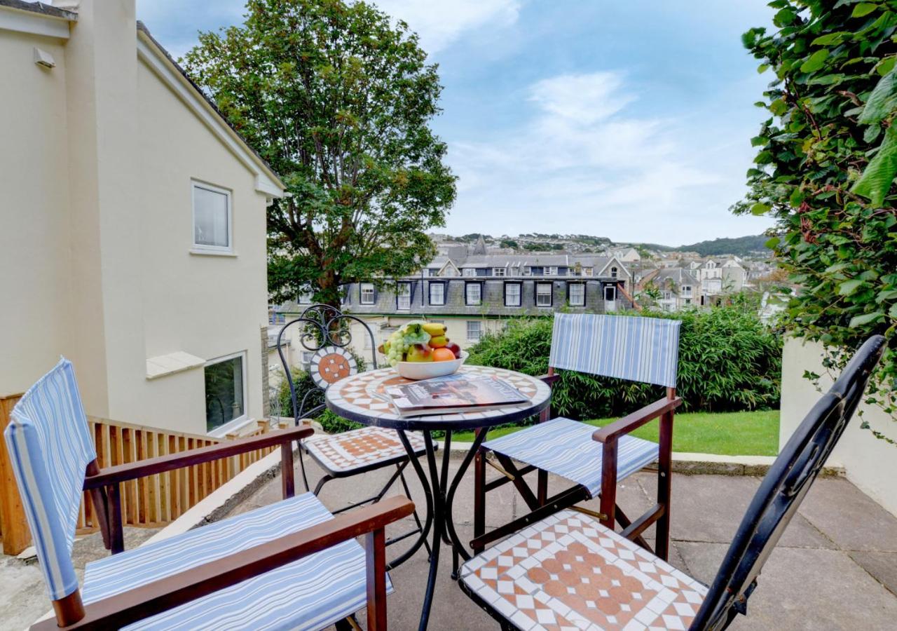 4 Bed in Ilfracombe oc-autumn