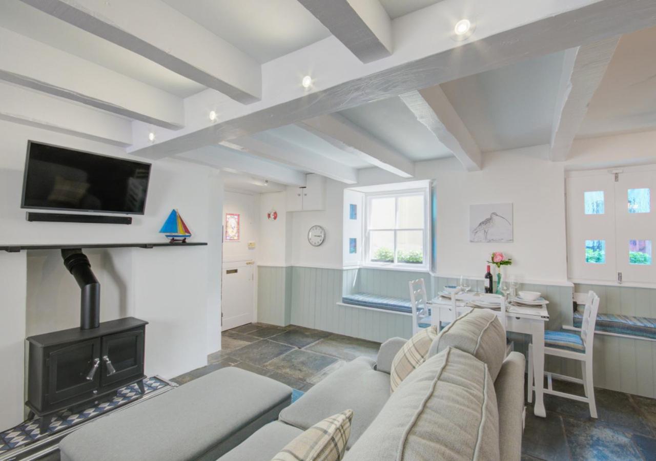 2 Bed in West Looe oc-l30054
