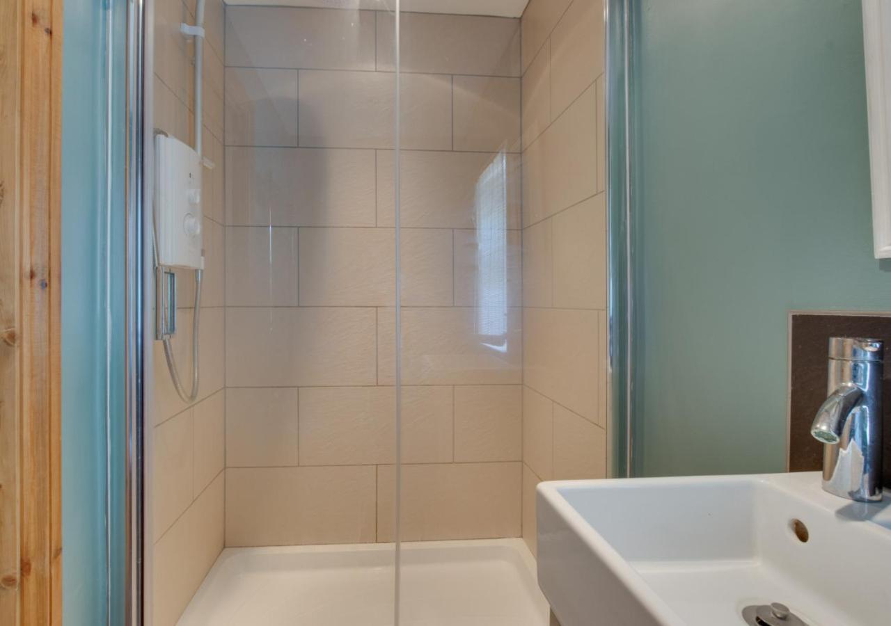 4 Bed in St. Wenn oc-p00886