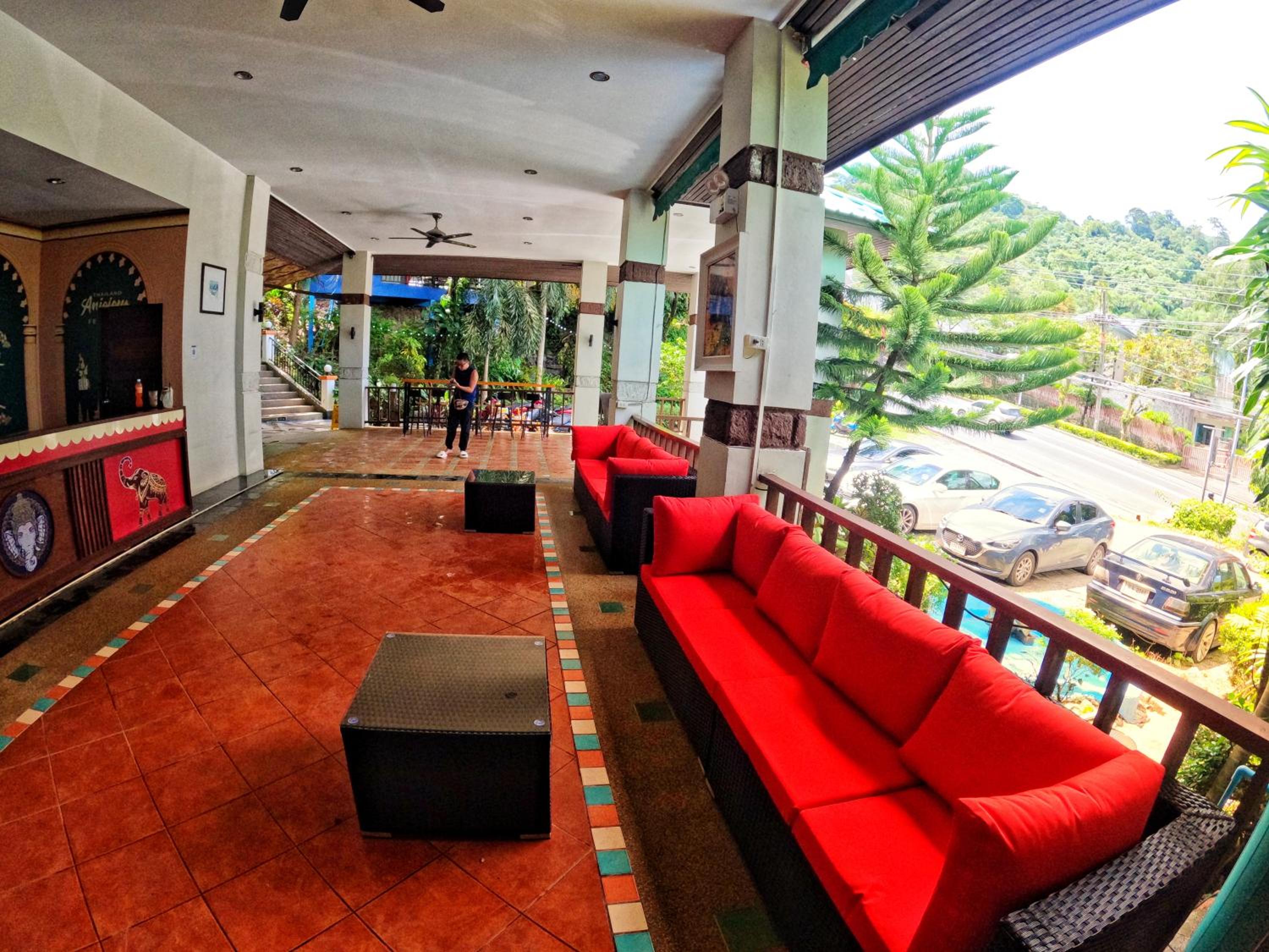 patong beautiful pool villa