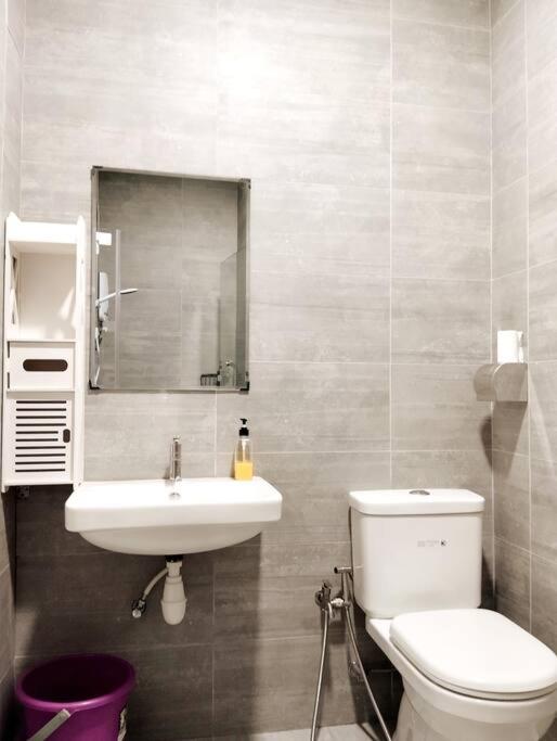 Business Getaways Suite 3 pa @ Riverine Kuching photo 4