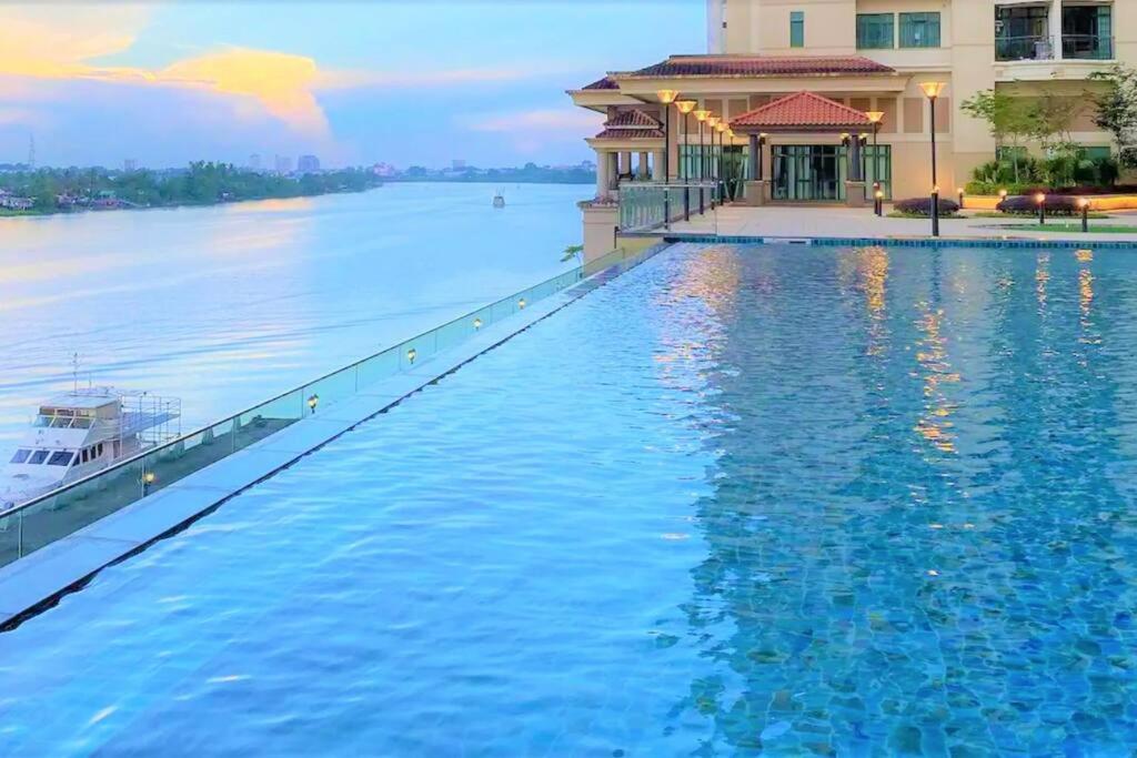 Business Getaways Suite 3 pa @ Riverine Kuching photo 5