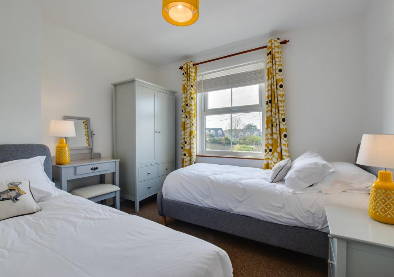 3 Bed in Padstow oc-p00878