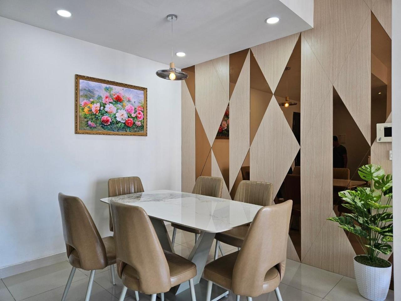 Le May Home Rivergate Luxury Apartment Near Ben Thanh