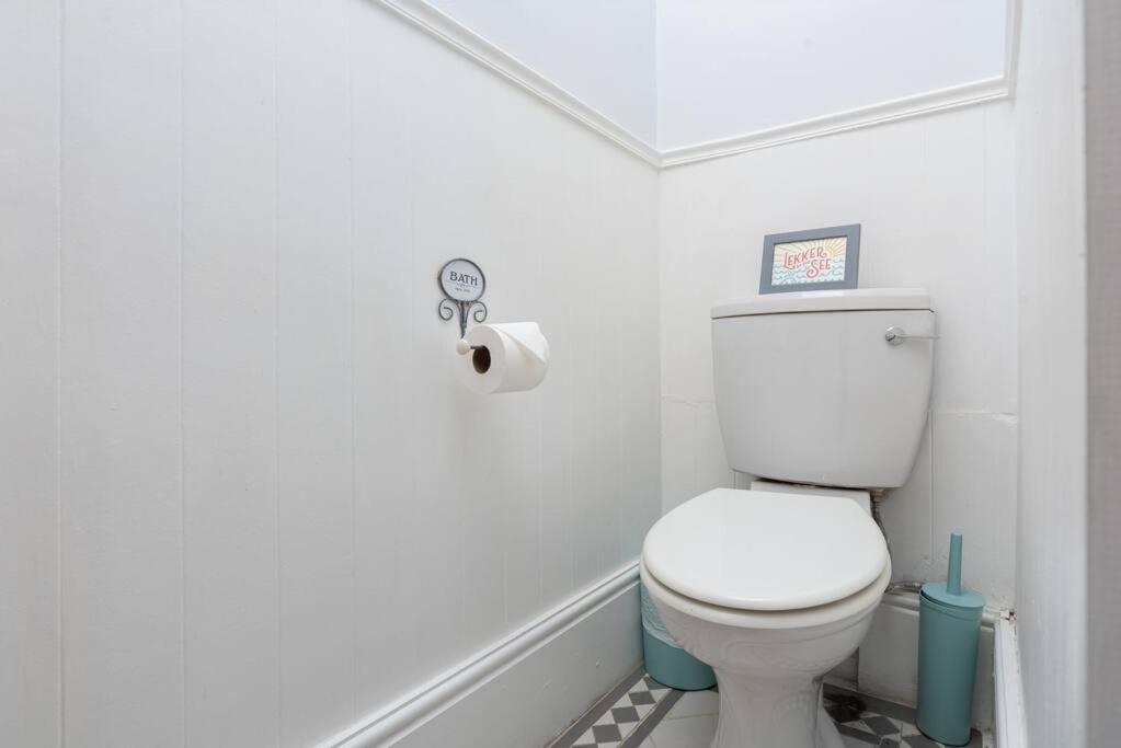 Victorian Townhouse with Table Mountain Views view 5