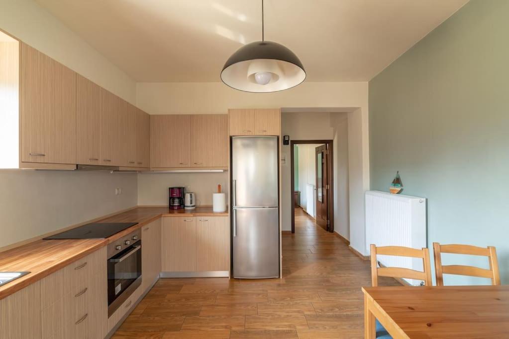 Agapi's Seaside Apt in Heraklion