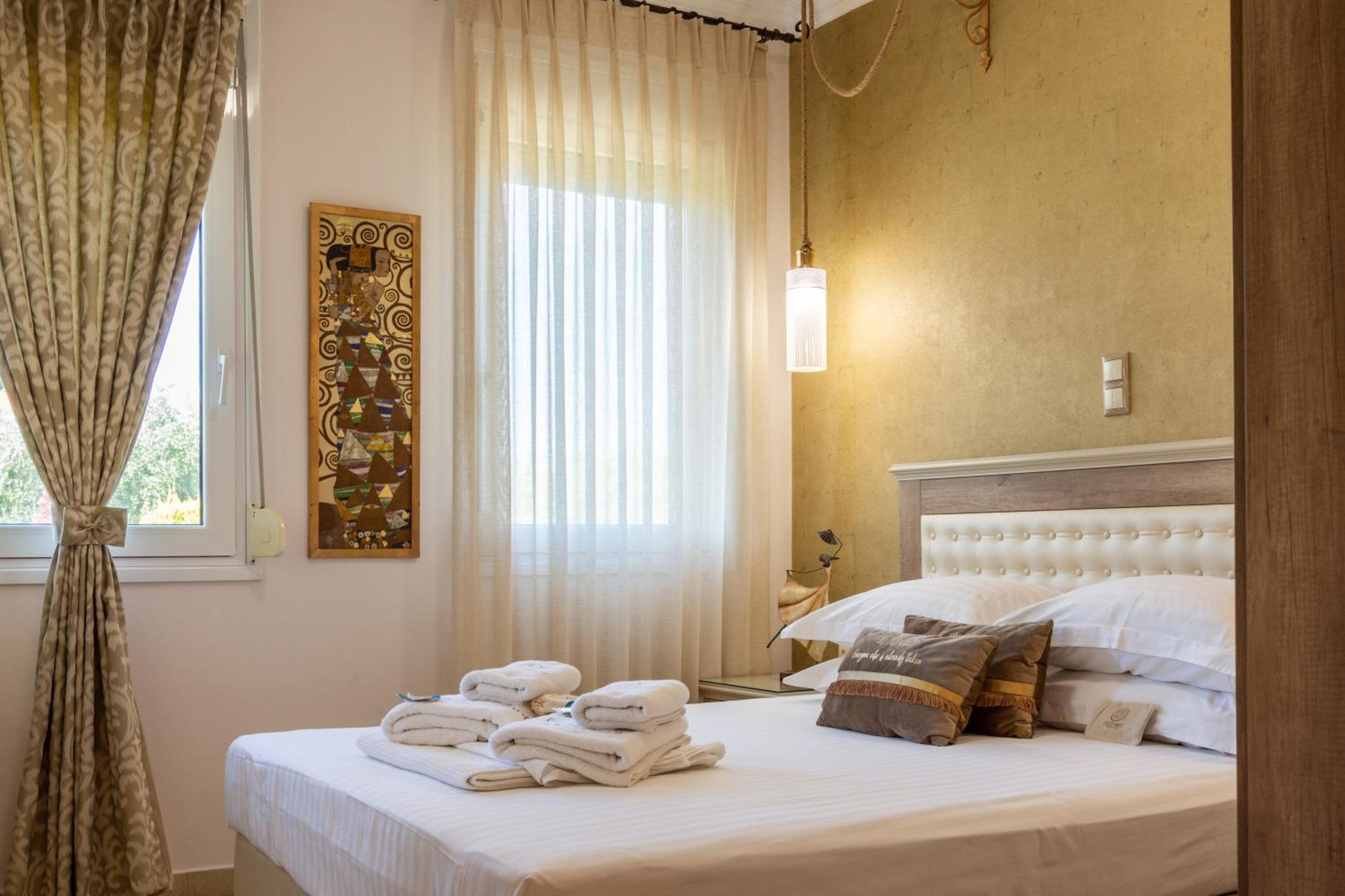 Mandani Villa Luxury Apartments
