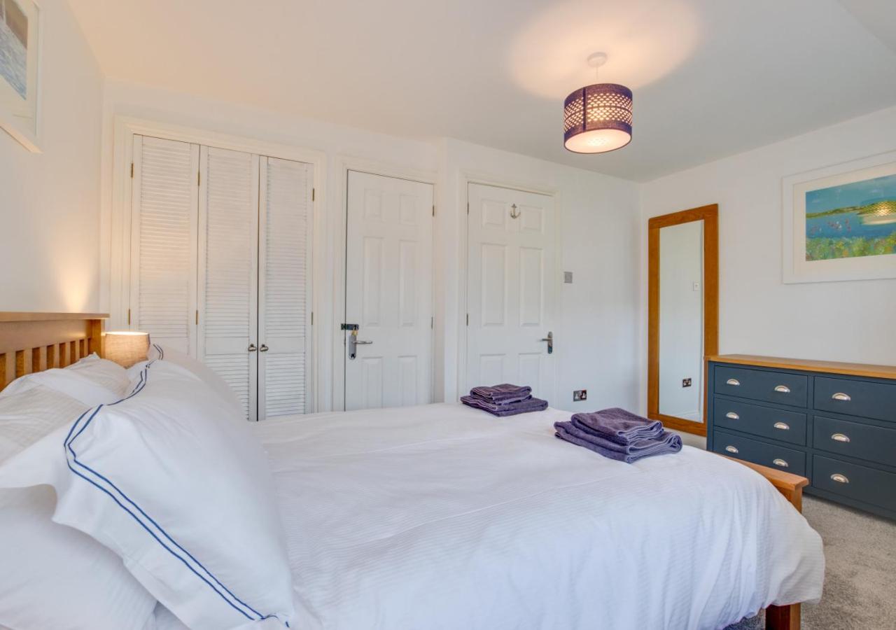 2 Bed in Padstow oc-p00010