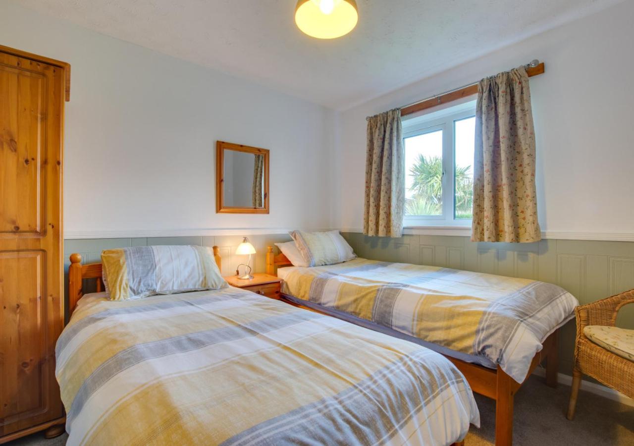 3 Bed in Padstow oc-p00105