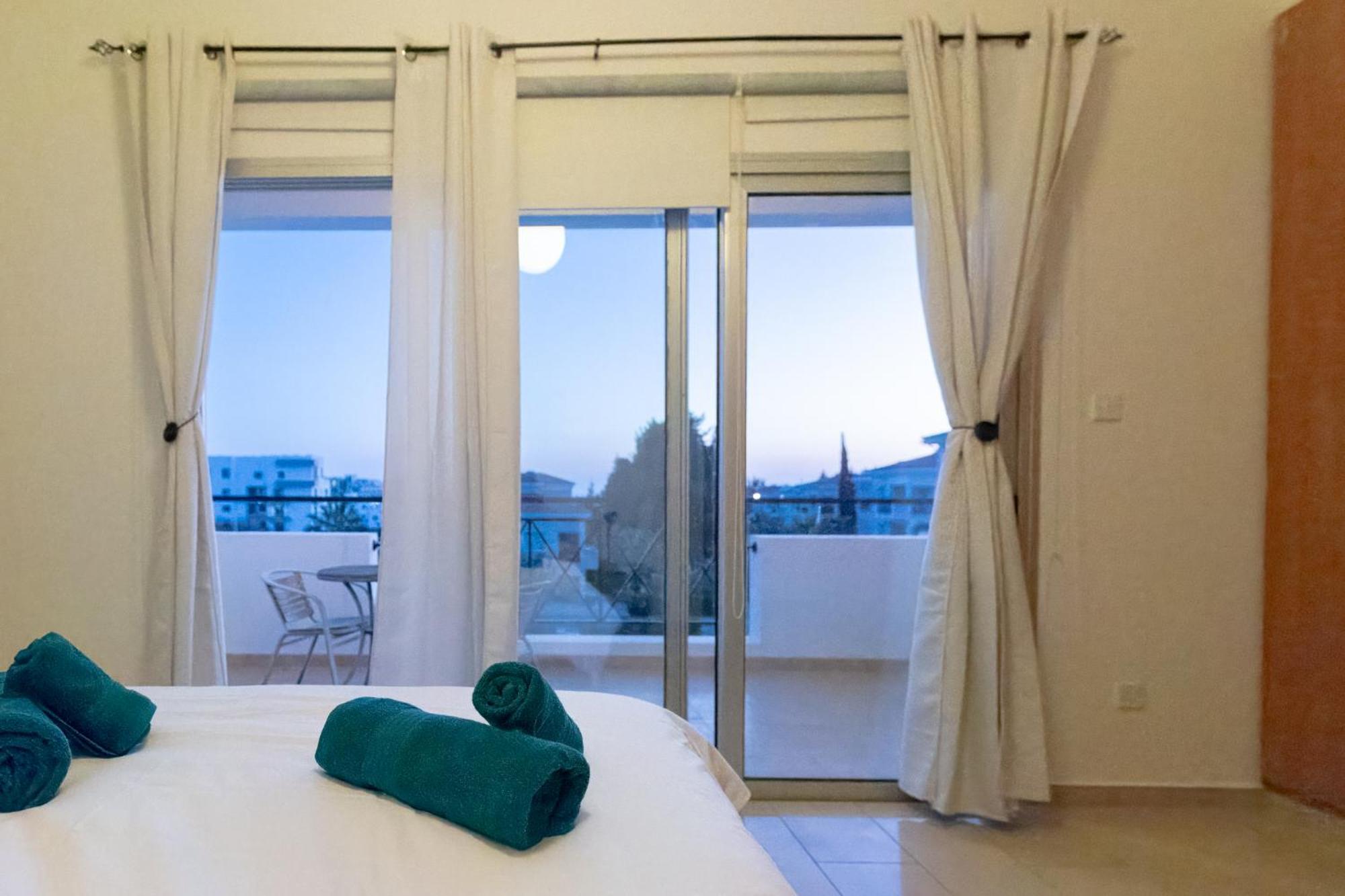 Nefeli Blue-Horizon 2B, Pool, Suites, Big Balconies