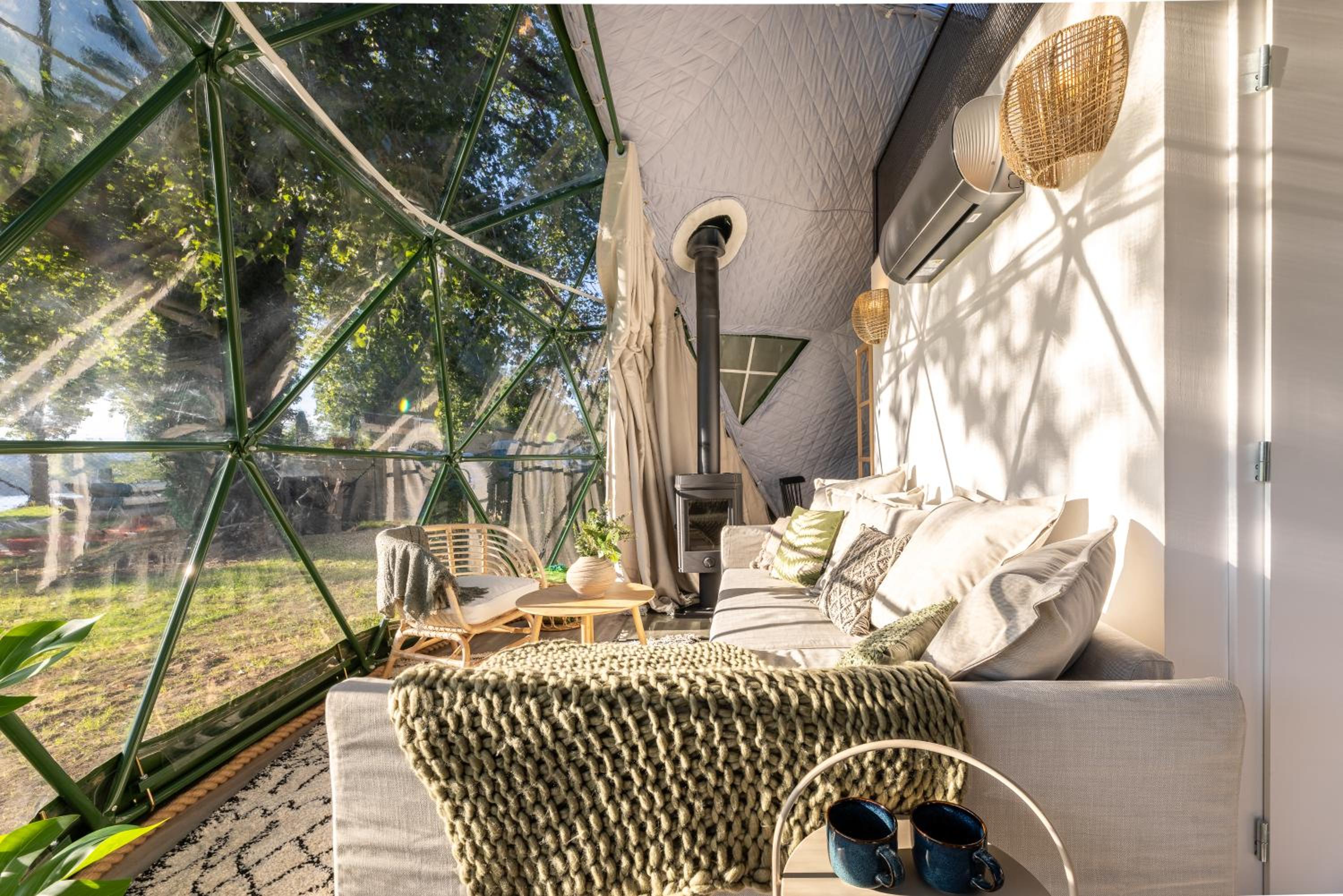 Unique Escape Glamping in the Heart of Prague with Hot Tub and Vysehrad Castle View