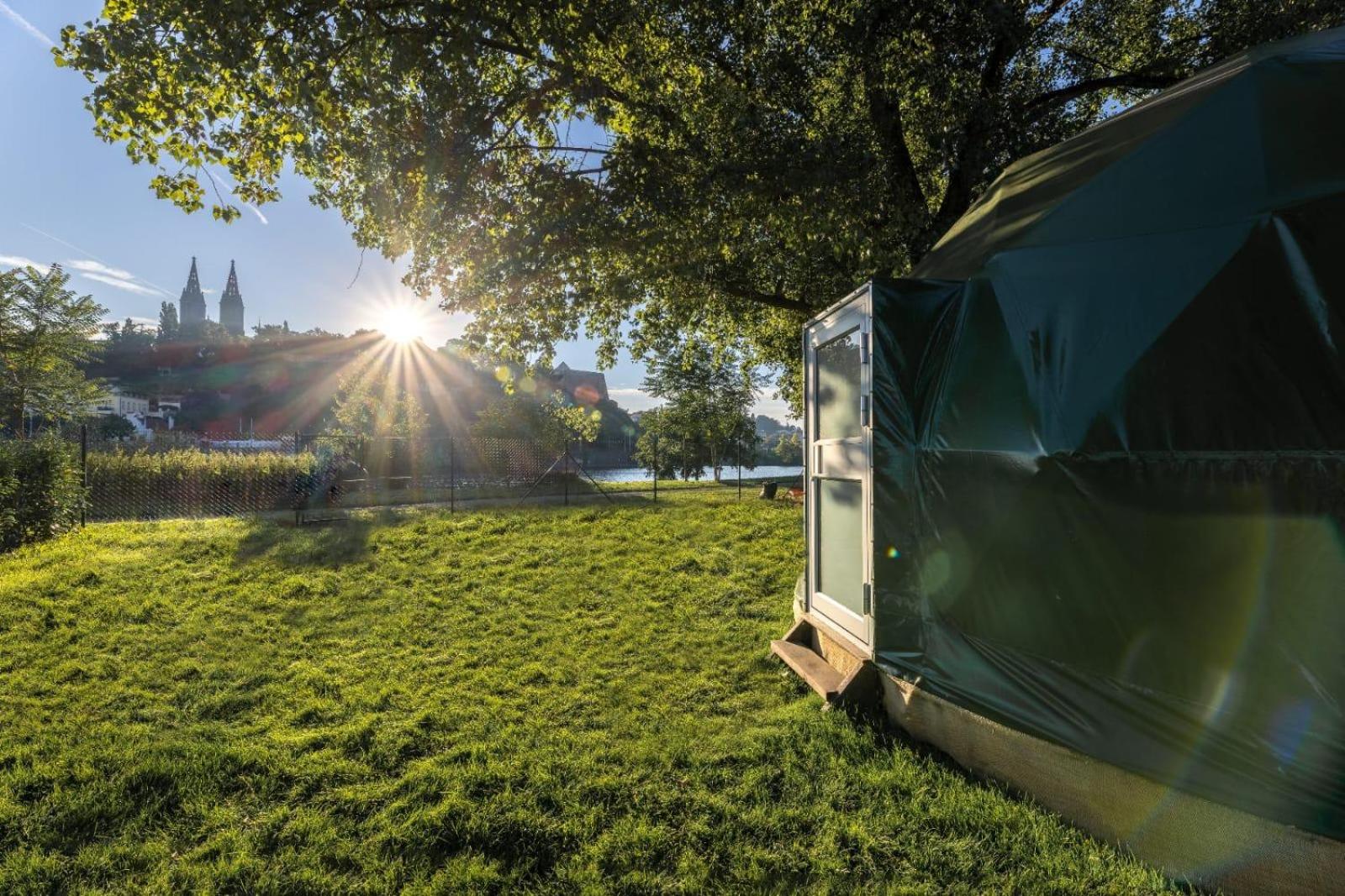 Unique Escape Glamping in the Heart of Prague with Hot Tub and Vysehrad Castle View