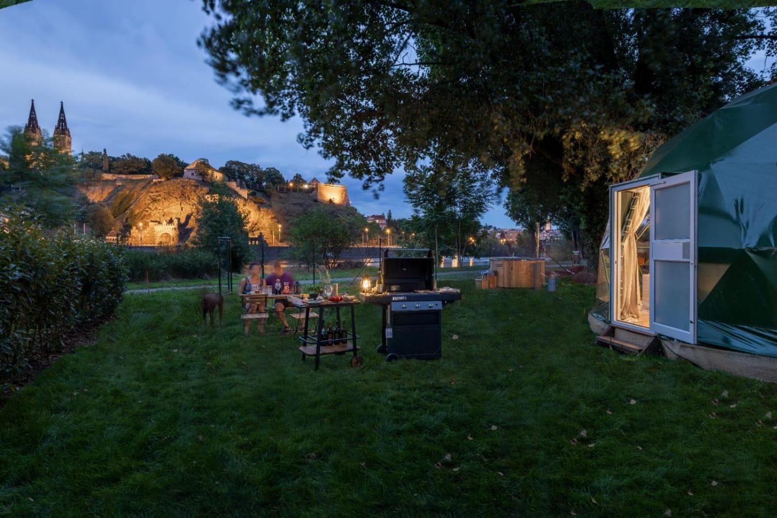 Unique Escape Glamping in the Heart of Prague with Hot Tub and Vysehrad Castle View