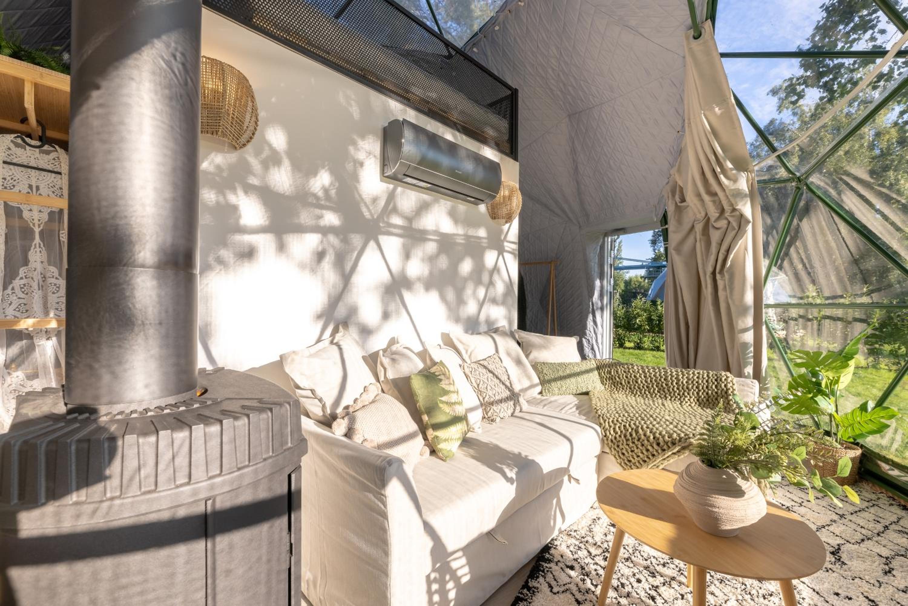 Unique Escape Glamping in the Heart of Prague with Hot Tub and Vysehrad Castle View