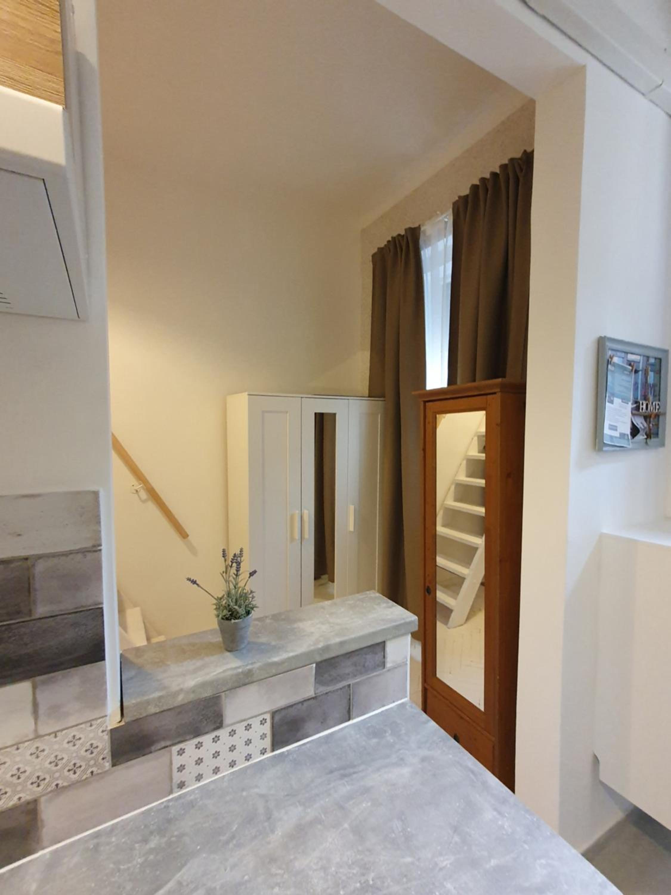 Cozy studio apartment with Air condition view 3