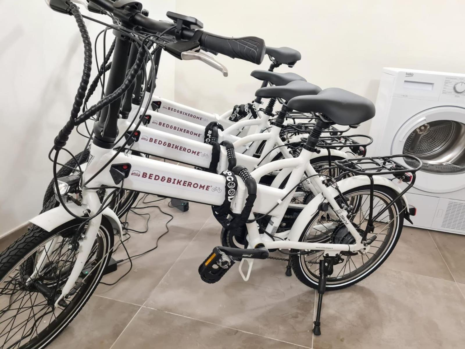 Bed&BikeRome GIULIO CESARE