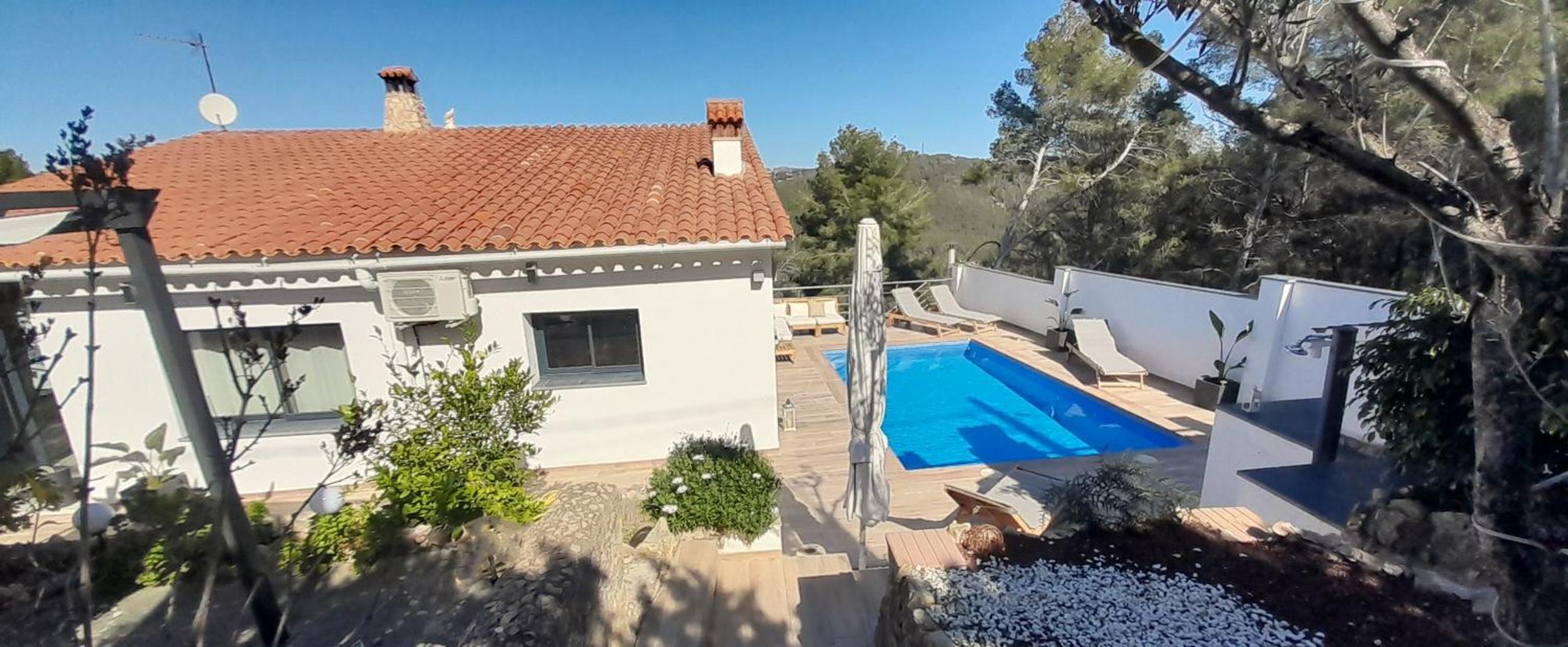 Villa Avril Elegante villa para familias y grupos cerca de Sitges 7 dormitorios Piscina privada XXL