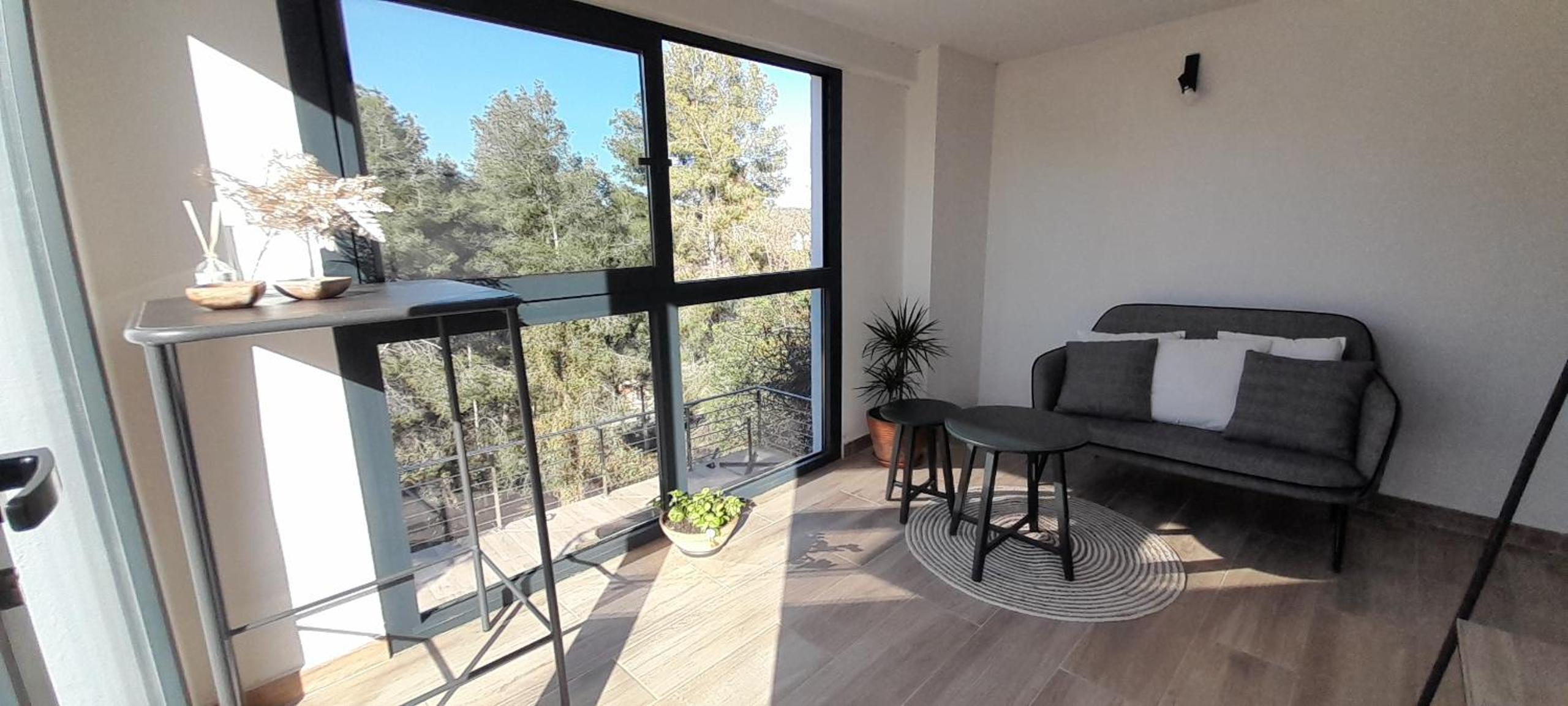 Villa Avril Elegante villa para familias y grupos cerca de Sitges 7 dormitorios Piscina privada XXL