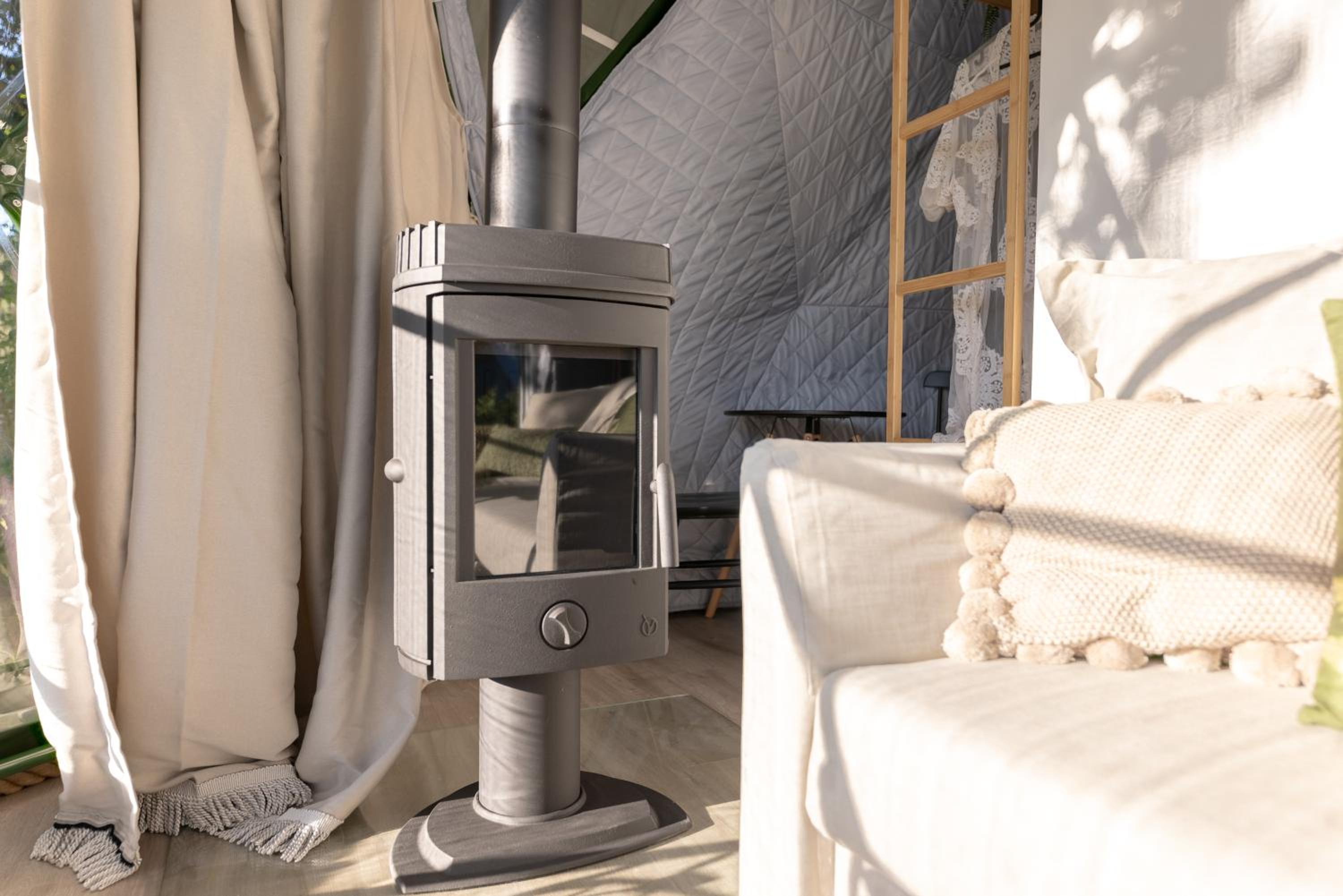 Unique Escape Glamping in the Heart of Prague with Hot Tub and Vysehrad Castle View