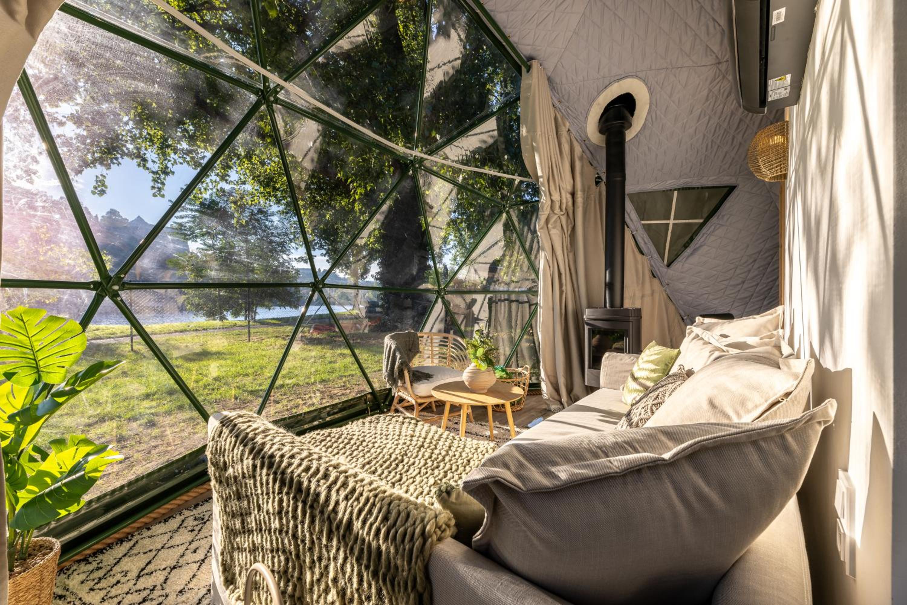 Unique Escape Glamping in the Heart of Prague with Hot Tub and Vysehrad Castle View