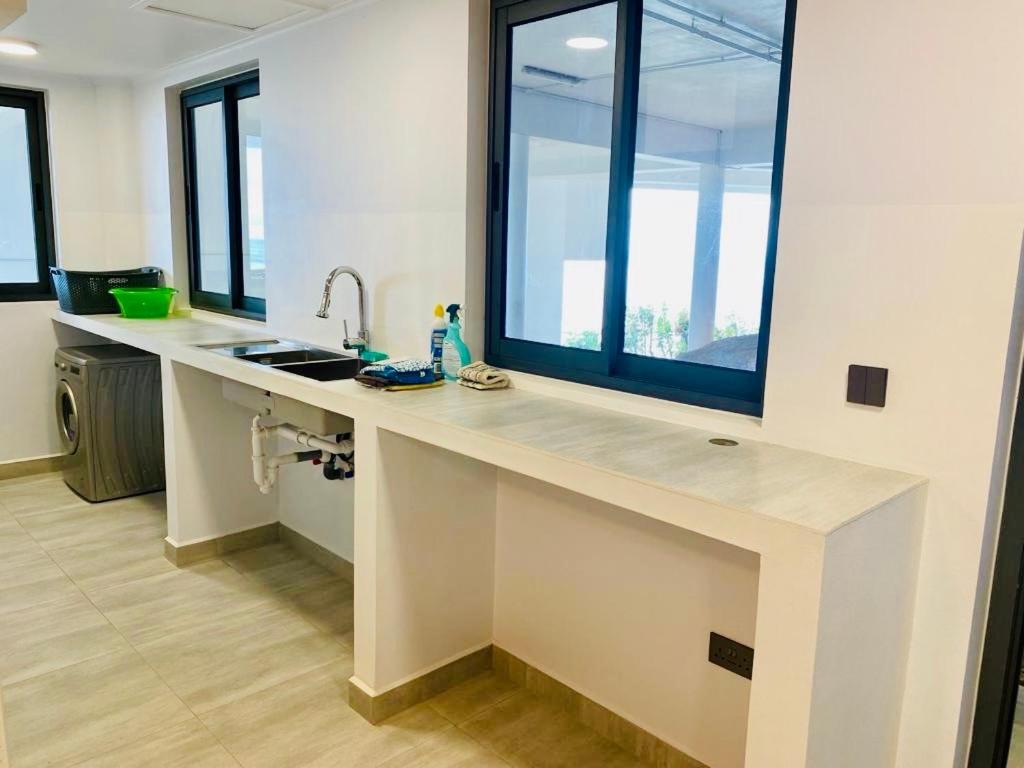 Villa Club Tropicana Carana with infinity pool photo 3